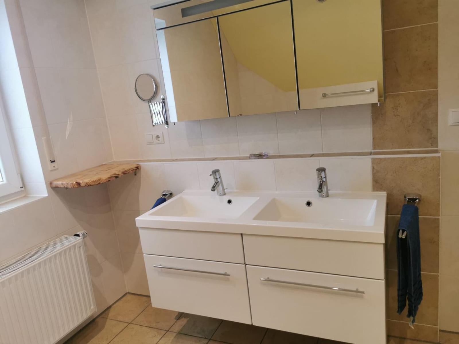 Sulzdorf an der Lederhecke Gaestehaus Zum Gesundheitszentrum Matz מראה חיצוני תמונה