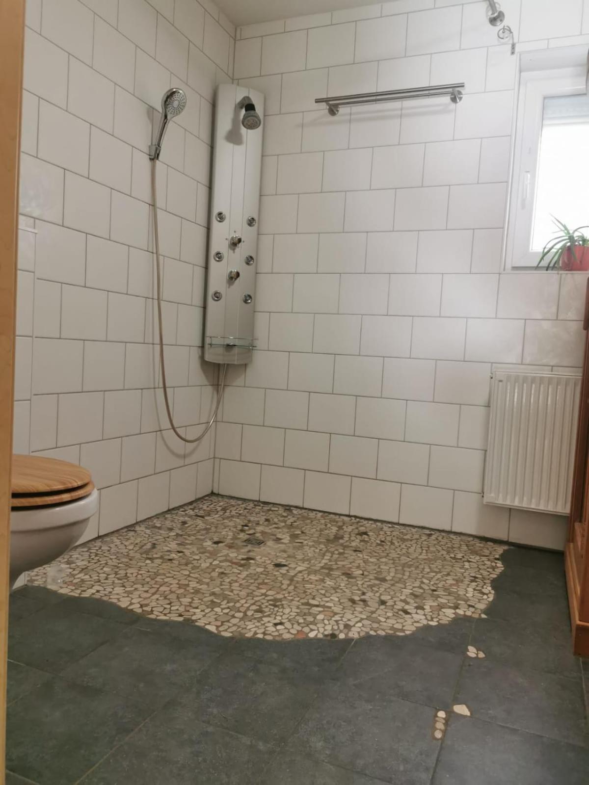 Sulzdorf an der Lederhecke Gaestehaus Zum Gesundheitszentrum Matz מראה חיצוני תמונה
