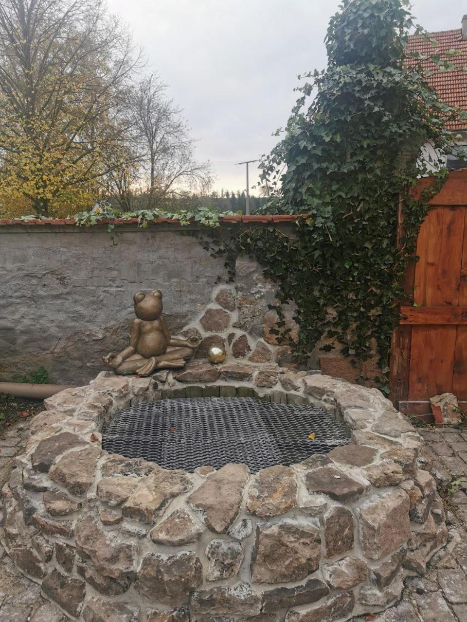 Sulzdorf an der Lederhecke Gaestehaus Zum Gesundheitszentrum Matz מראה חיצוני תמונה